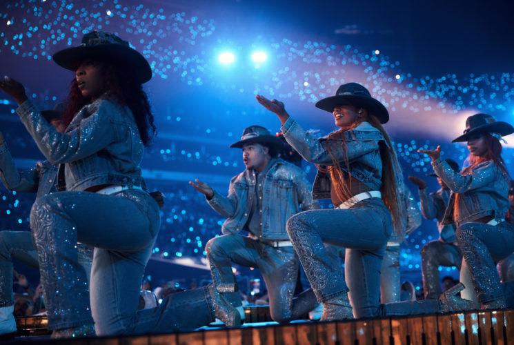 Beyoncé a značka Levi’s představují video The Denim Cowboy