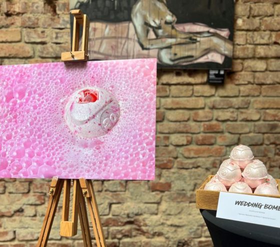 ArtMoment a LUSH představují nový zážitkový formát: Bath Art & Bath Bomb Experience