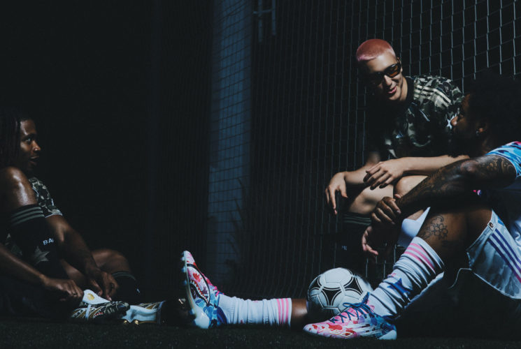 Fotbal potkává streetwear. Adidas a BAPE představují novou kolekci
