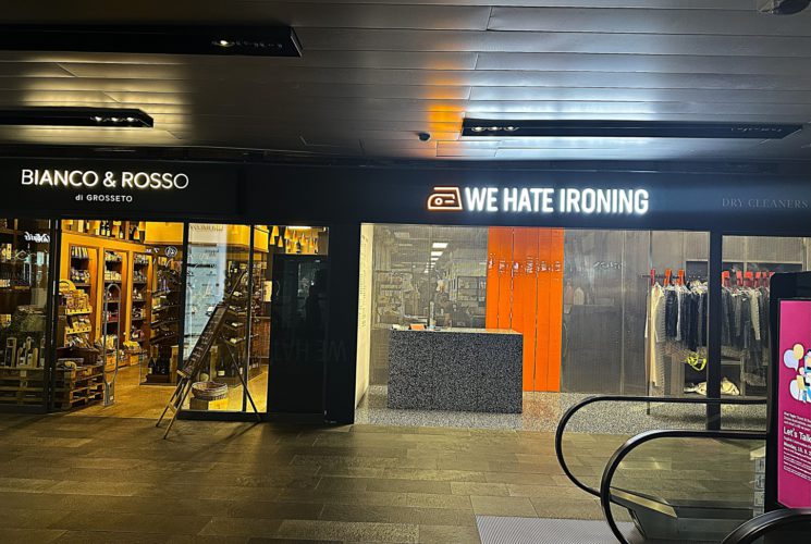 Brumlovka rozšířila nabídku služeb o nehtové studio a čistírnu oděvů