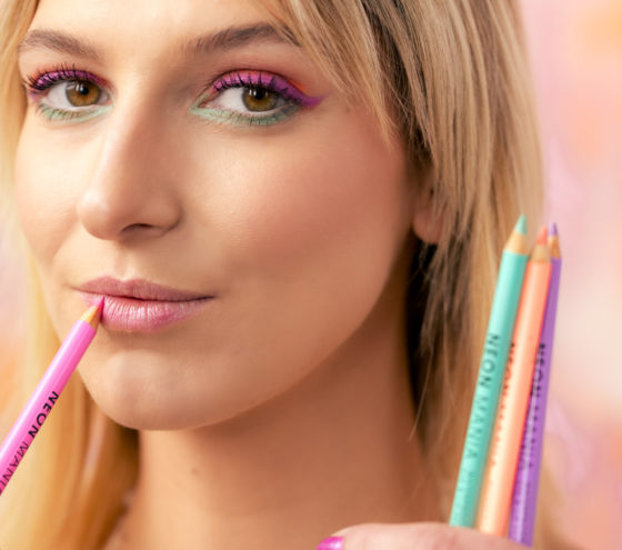 Beauty tip: NEONové líčení, které vás bude bavit