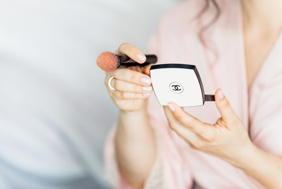 Beauty must-have na babí léto. Vládnout bude podzimní glow a nové vůně