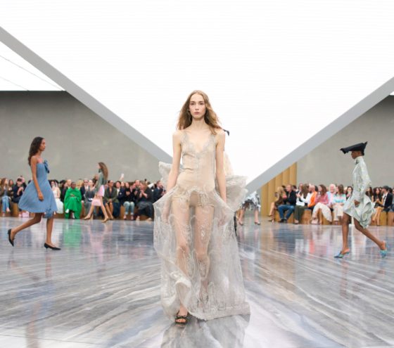 Když noc potká den. After Dark Dressing jako nový styl sebevědomí